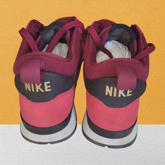 EUC Women's NIKE Internationalist Running Shoes Red 683967-600 Lace Up Mid Top 9 - Picture 5 of 9